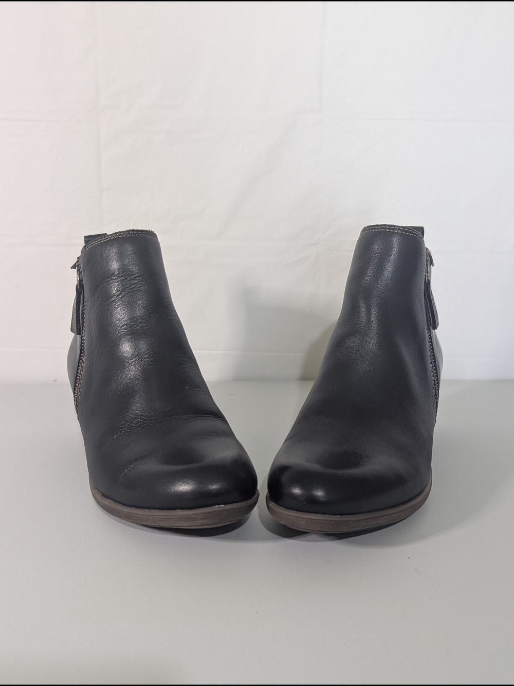 NWOB Pikolinos Leather Ankle Booties Size 39 Black Zip Comfort Heel Boots
